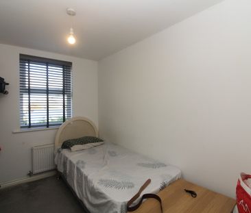 2 Bedroom Apartment - Photo 5