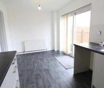 2 bed Semi-Detached House for Rent - Photo 3
