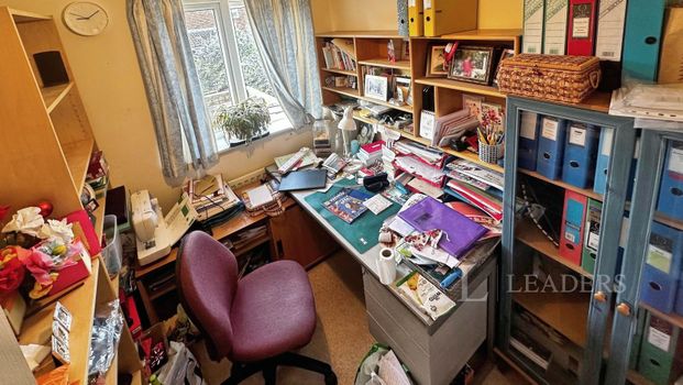 3 bedroom house to rent Primrose Close, Luton, LU3 - Photo 1