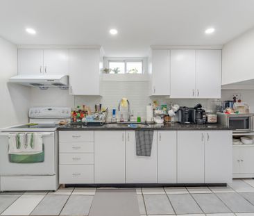 For Lease - 3583 Ellengale Drive Unit# Basement, Mississauga, Ontario - Photo 4