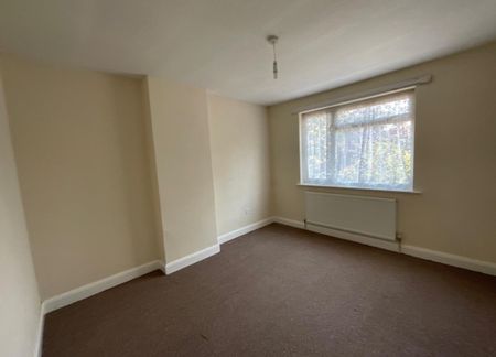 Ulverscroft Road Cheylesmore Coventry - Photo 5