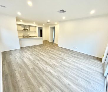 New 4 Bedroom Homes in Thornhill Park. - Photo 1