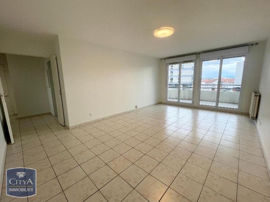 Location Appartement 4 pièces 82m² VILLEURBANNE 69100 - Photo 1