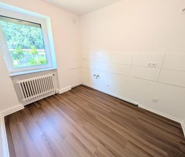 **Wohn(t)raum: +Erdgeschoss +neuer Laminat +weiße Wände +neues Tage... - Foto 1