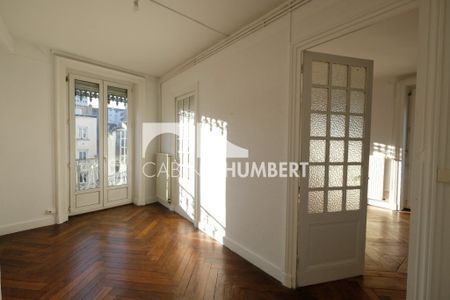 Location Appartement 2 pièces 55m² ST ETIENNE 42000 - Photo 5