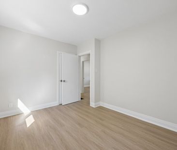 For Lease - 110 Evahill Crescent, Richmond Hill, Ontario - Photo 3