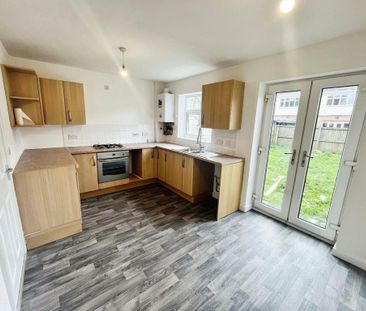 2 bedroom semi-detached house to rent - Photo 5