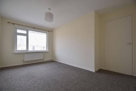 2 bedroom semi-detached house to rent - Photo 2