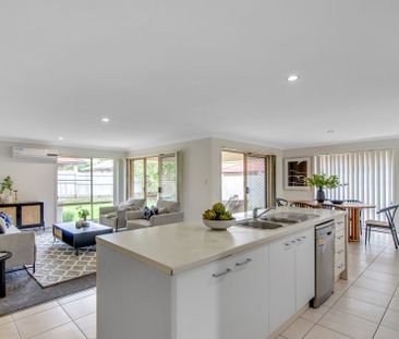 For Lease: Large Family Home in an Accessible Location - Photo 3