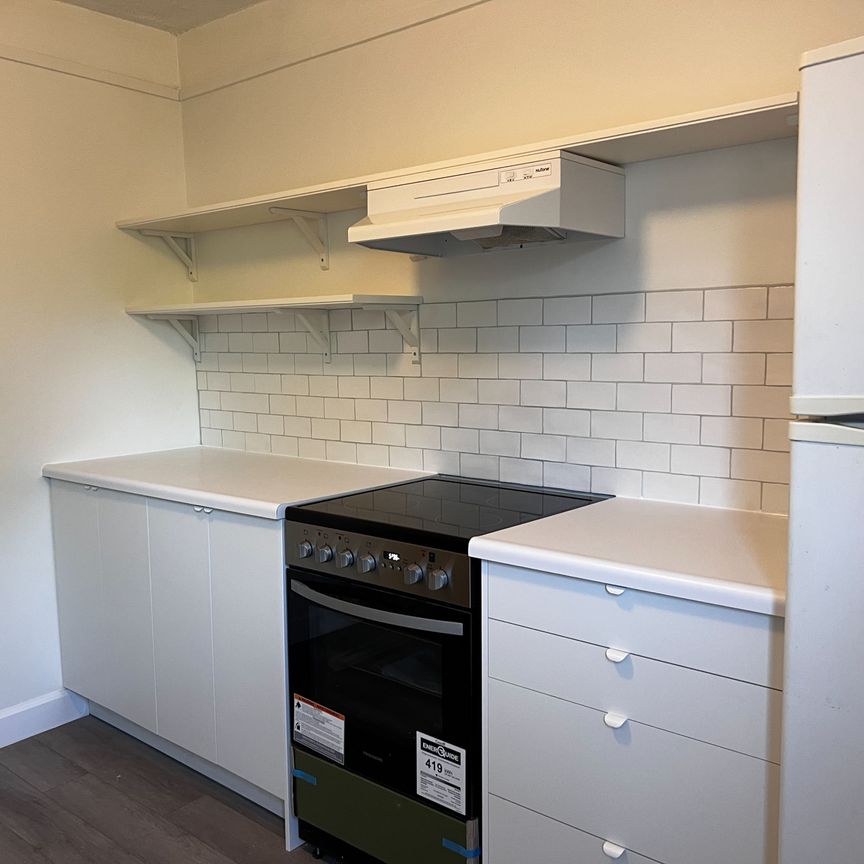 For Lease - 180 Eastwood Road, Toronto, Ontario - Photo 1