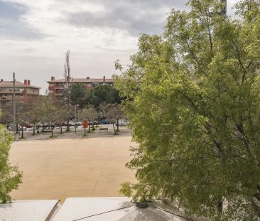 Room in a shared 2-bedroom apartment for rent in Sant Cugat del Vallès, bills included - Photo 6