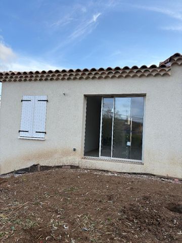 Location Appartement 3 pièces 50m² POURRIERES 83910 - Photo 3