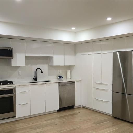 For Lease - 185 Carleton Avenue Unit# B, Tunneys Pasture and Ottawa West, Ontario - Photo 1