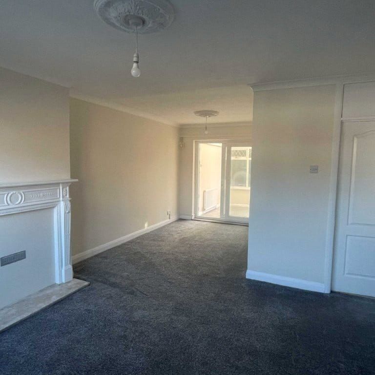 A semi-detached family home with off-street parking in Alfreton. - Photo 1