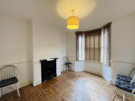 3 bedroom terraced house to rent - Photo 3