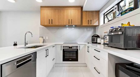 Discover the Pinnacle of Modern, Spacious Living - Photo 4