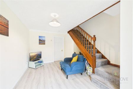 2 bedroom end of terrace house to rent - Photo 4