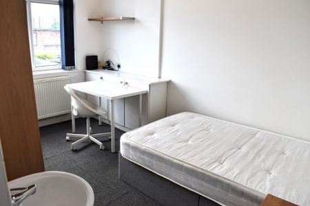 7 bedroom terraced house to rent - Photo 4