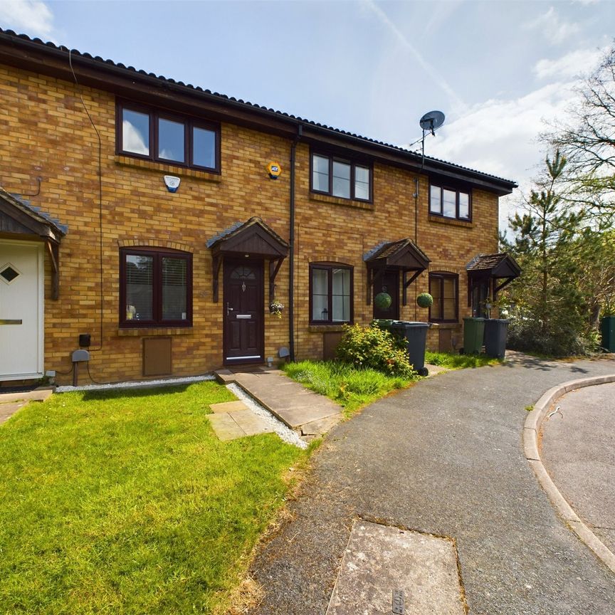 Habershon Drive, Camberley Habershon Drive, Camberley - Photo 2