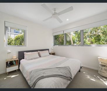 Unfurnished Executive 2 Bedroom Apartment - Photo 1