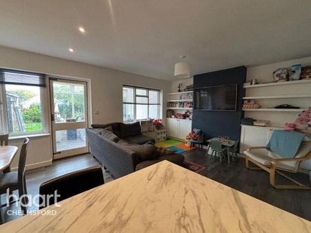 3 bedroom end of terrace house to rent - Photo 3