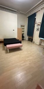 Room in a Shared Flat, Berkeley Street, G3 - Photo 3