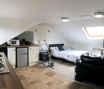 Studio to rent - Photo 4