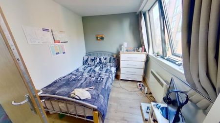 5 bedroom flat to rent - Photo 5