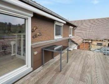 Helle, moderne 3-Zimmer Wohnung mit Balkon und Einzelgarage - Foto 1