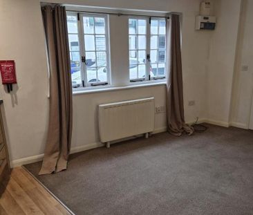 Studio to rent - Photo 5
