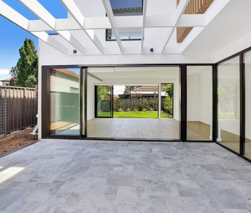 BEAUTIFULLY PRESENTED FAMILY HOME IN PRIME FIVE DOCK LOCATION - Photo 5