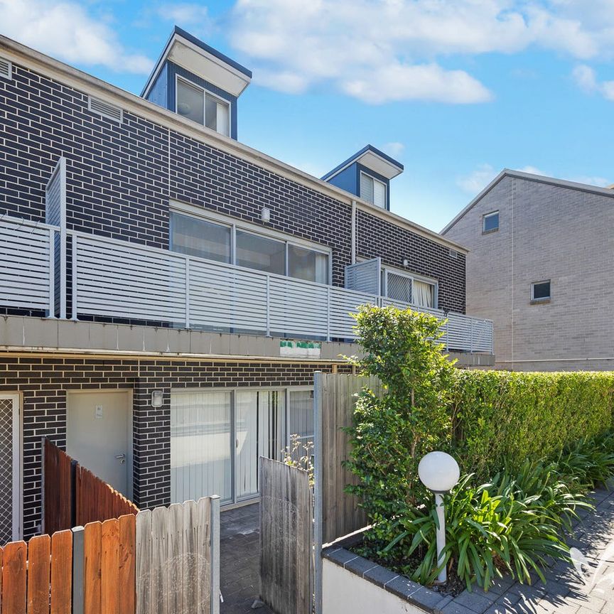 3 Bedroom Townhouse Available Now In Ermington - Photo 1