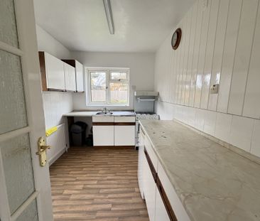 Melvyn Close, Waltham Cross, Goffs Oak - Photo 1