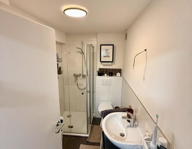 Renovierte 2 Zimmer Erdgeschosswohnung / Terrasse / Garage / 80qm - Photo 1