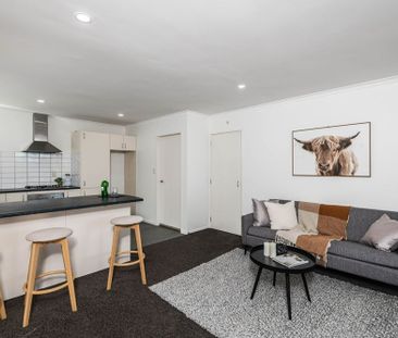 198A Helston Road, Paparangi - Photo 4