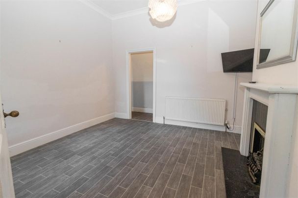 2 Bedroom Flat - Ground Floor - Photo 1