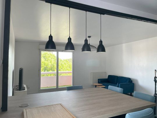 Chambre en colocation meublée - Appartement - Photo 1