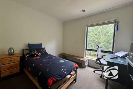 GREAT FAMILY HOME IN CLYDE NORTH - Photo 5