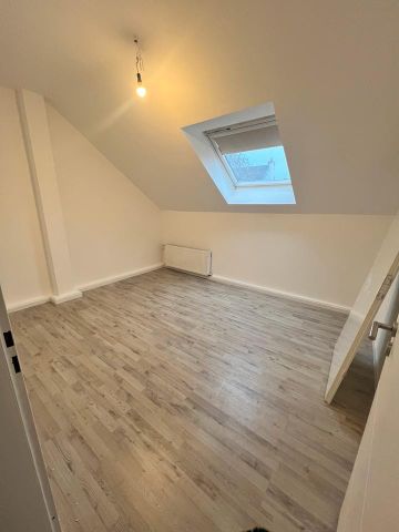 Dachgeschosswohnung mit Dachterrasse – Bremen Neustadt - Photo 4