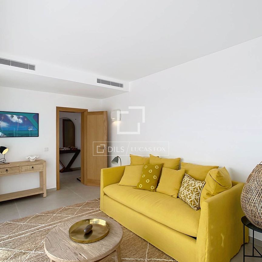 Excellent 4 Bedroom house / villa with 66m² garden for rent in Ciutadella - Photo 1