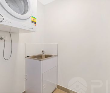 "Modern 2-Bedroom Apartment with Secure Parking in Wentworthville" - Photo 6