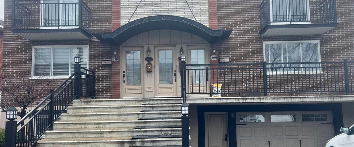 Appartement Saint-Léonard (Montréal) À Louer - Photo 1