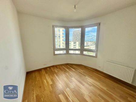 Location Appartement 5 pièces 121m² LYON 2ème - Photo 2
