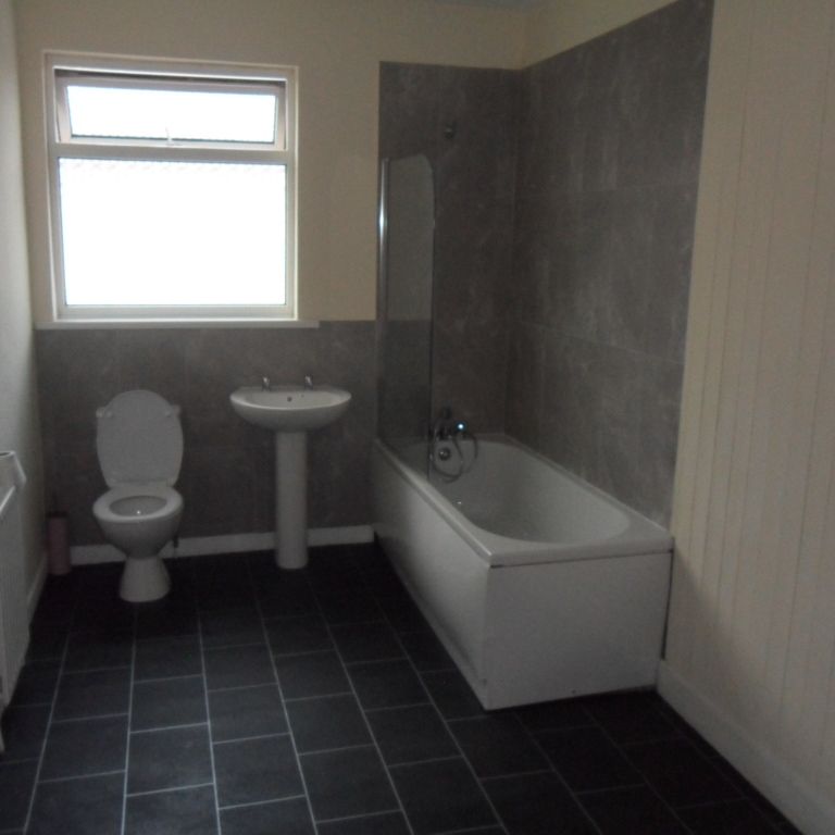 2 bed Terraced - Photo 1