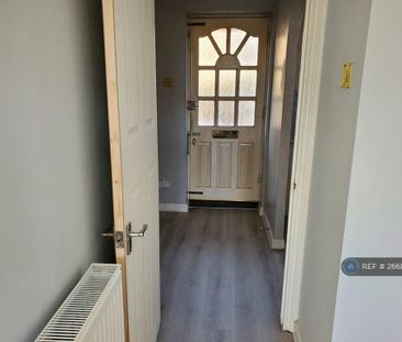 2 bedroom terraced house to rent - Photo 3