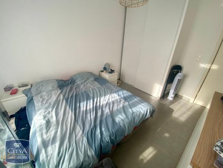 Location Appartement 2 pièces 37m² BORMES LES MIMOSAS 83230 - Photo 3