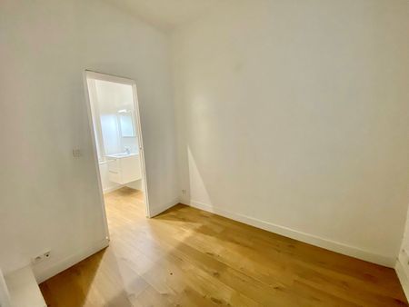 A LOUER - NANTES CENTRE VILLE - Appartement 3 pièces de 86.77 m² - Photo 2