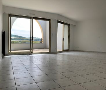 Location Appartement 2 pièces 74m² BESANCON 25000 - Photo 2