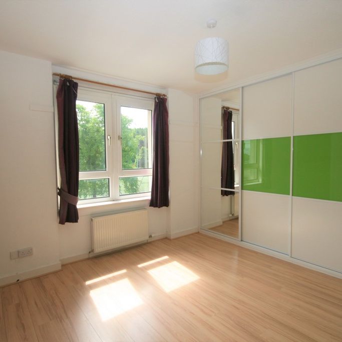 Paisley Road West, Spacious 2 Bedroom Unfurnished Flat – Available 03/11/2025 - Photo 1