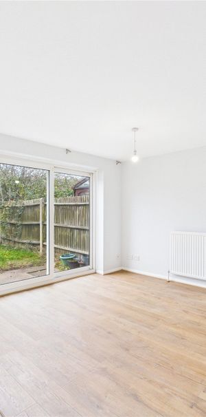 Albury Gardens, Reading Albury Gardens, Reading - Photo 1